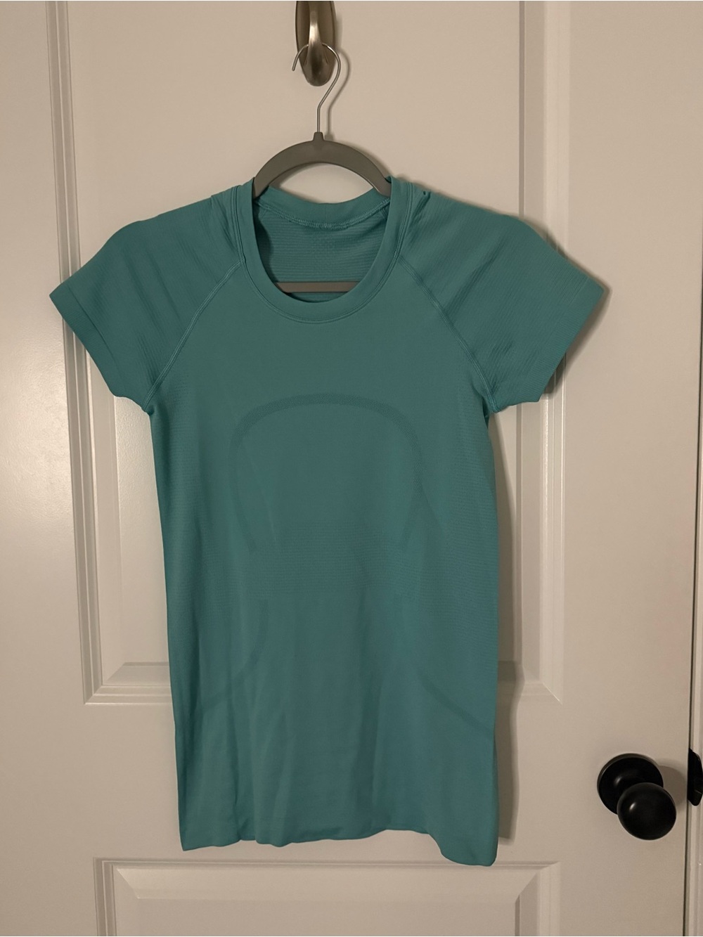 Lululemon Swiftly Tech Short Sleeve Shirt 2.0 - Hip Length